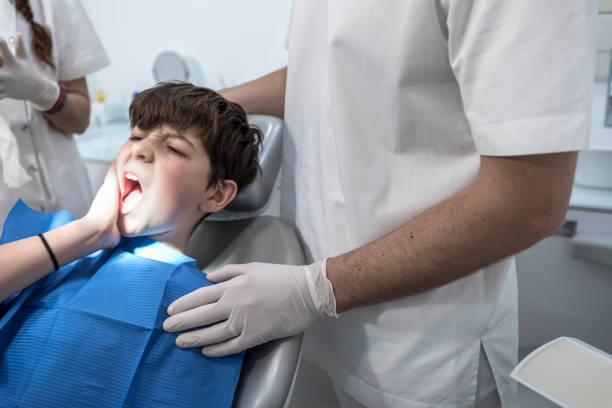 Best Emergency Broken Tooth Repair in Arden Arde, CA